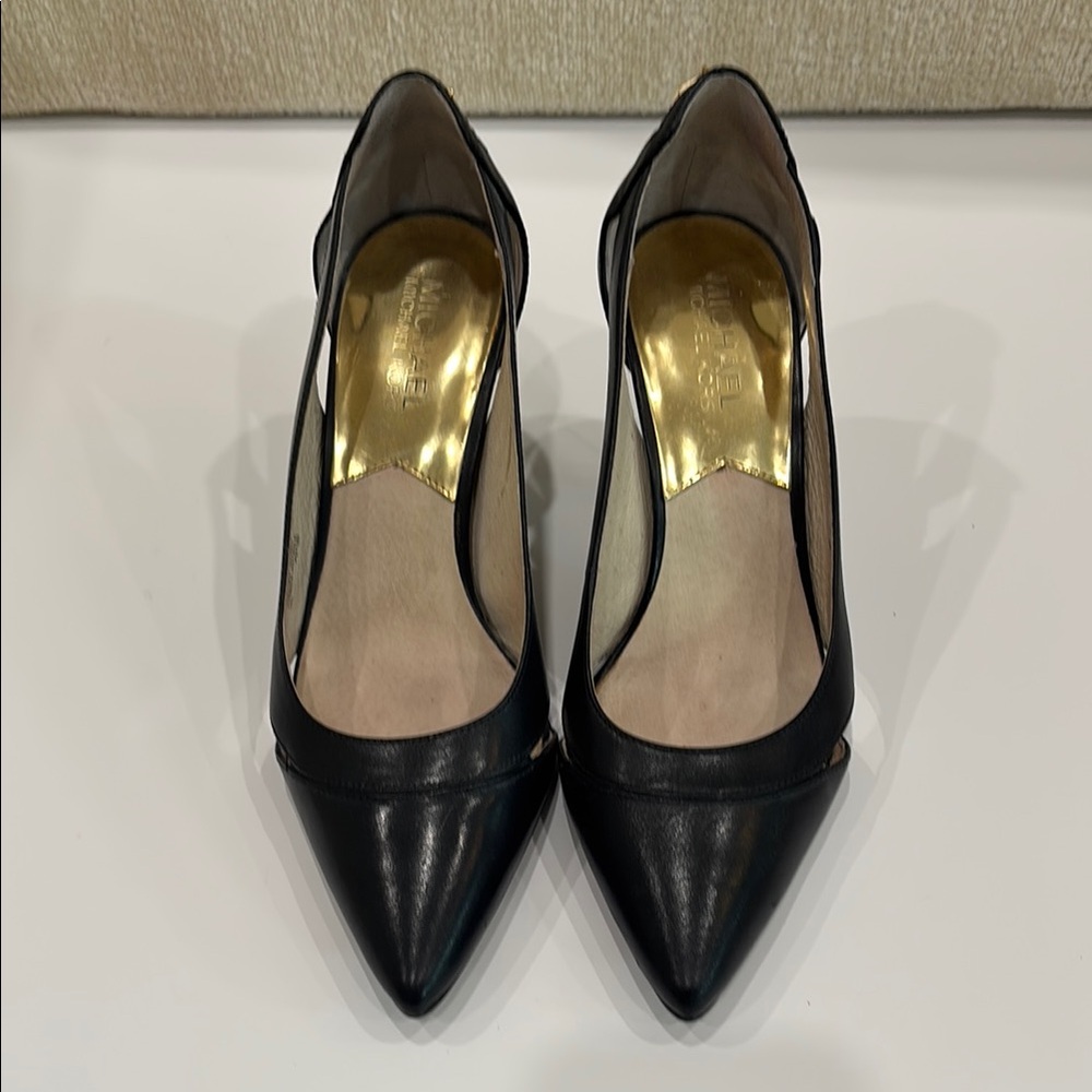 ✨Like New✨Michael Kors Black Leather Heels With Iconic Padlock logo on back heel